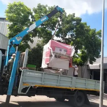 ขนย้ายเครื่องจักร